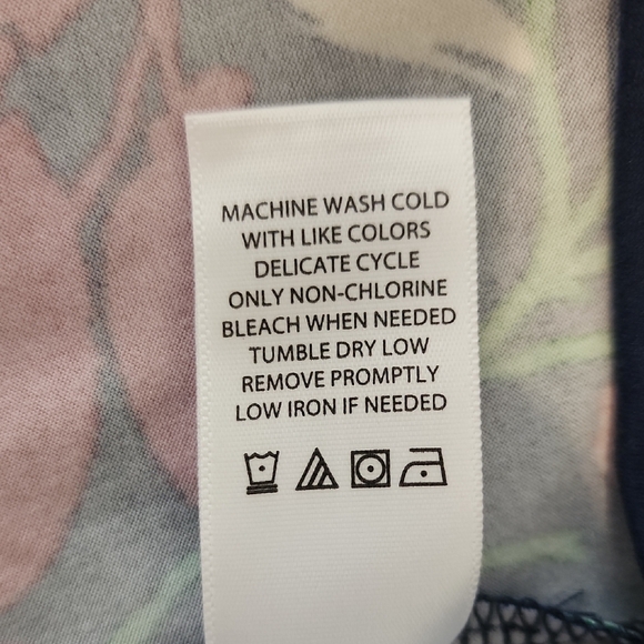 The Pioneer Woman Colorful Floral Three Quarters Sleeves Top - Picture 9 of 10